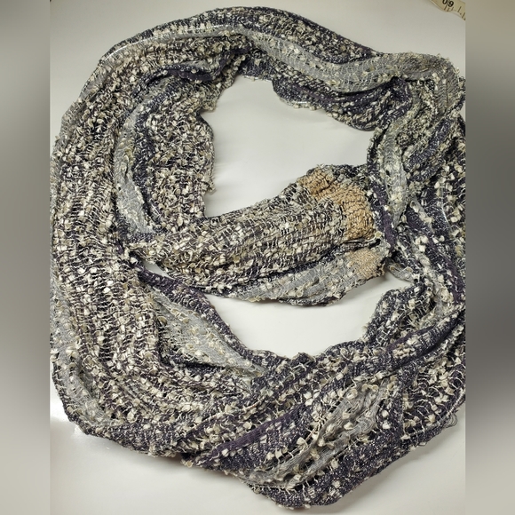Collection Eighteen Yarn Infinity Scarf - Picture 3 of 11